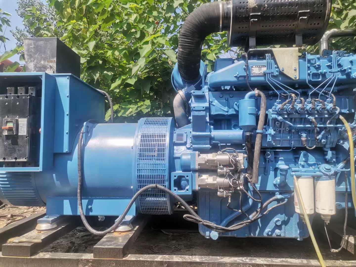 治多详细说明降低 800kW 柴油发电机输出电流波动的方法