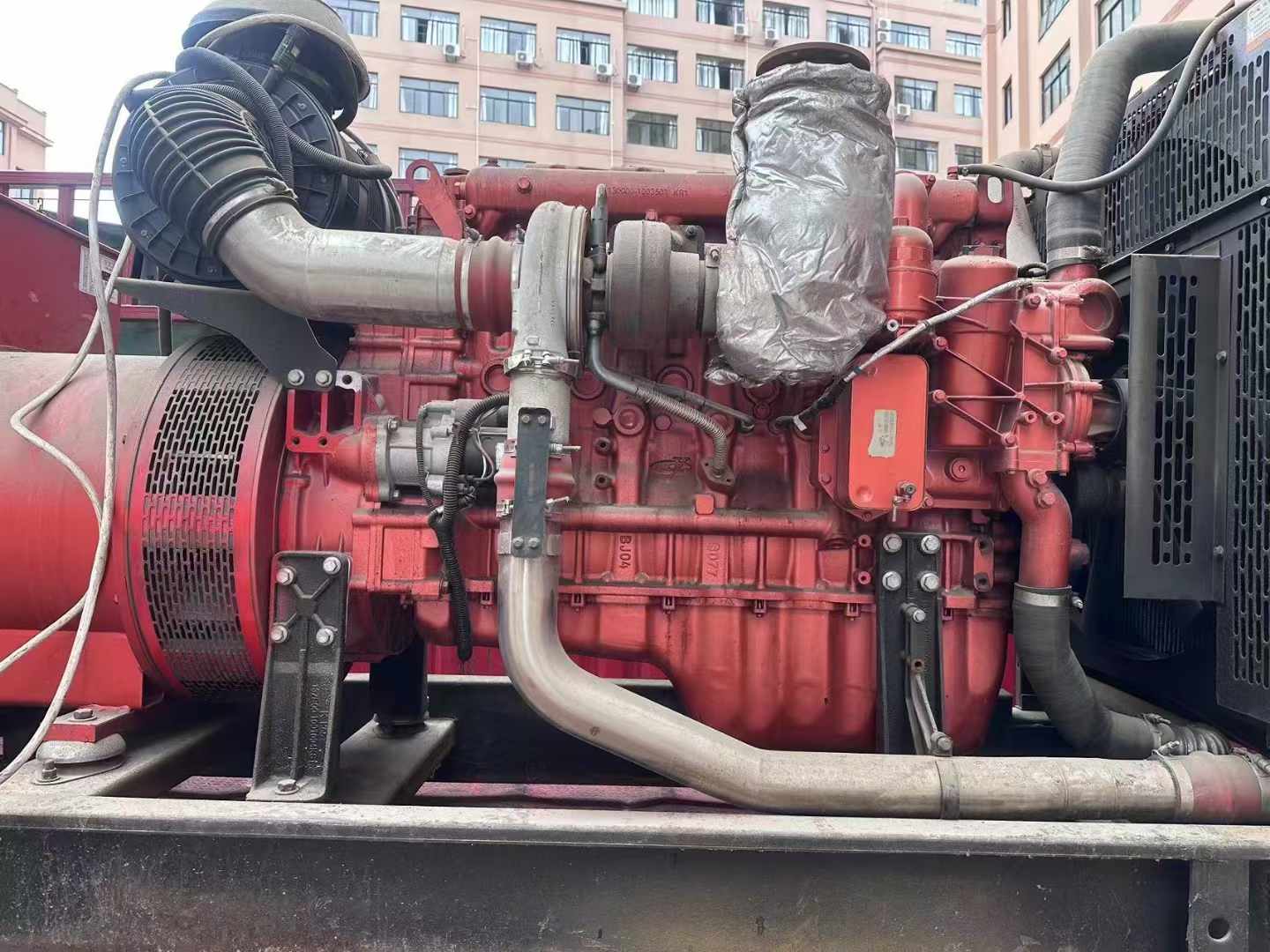 治多如何选择适合 600kW 柴油发电机组的过载保护器?